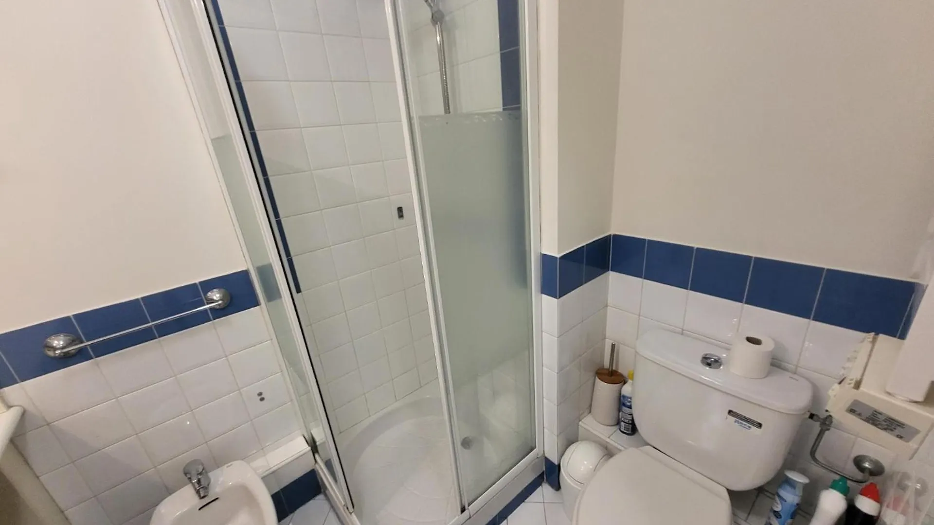 Joli T2 Piscine Sur Le Toit Apartment Antibes