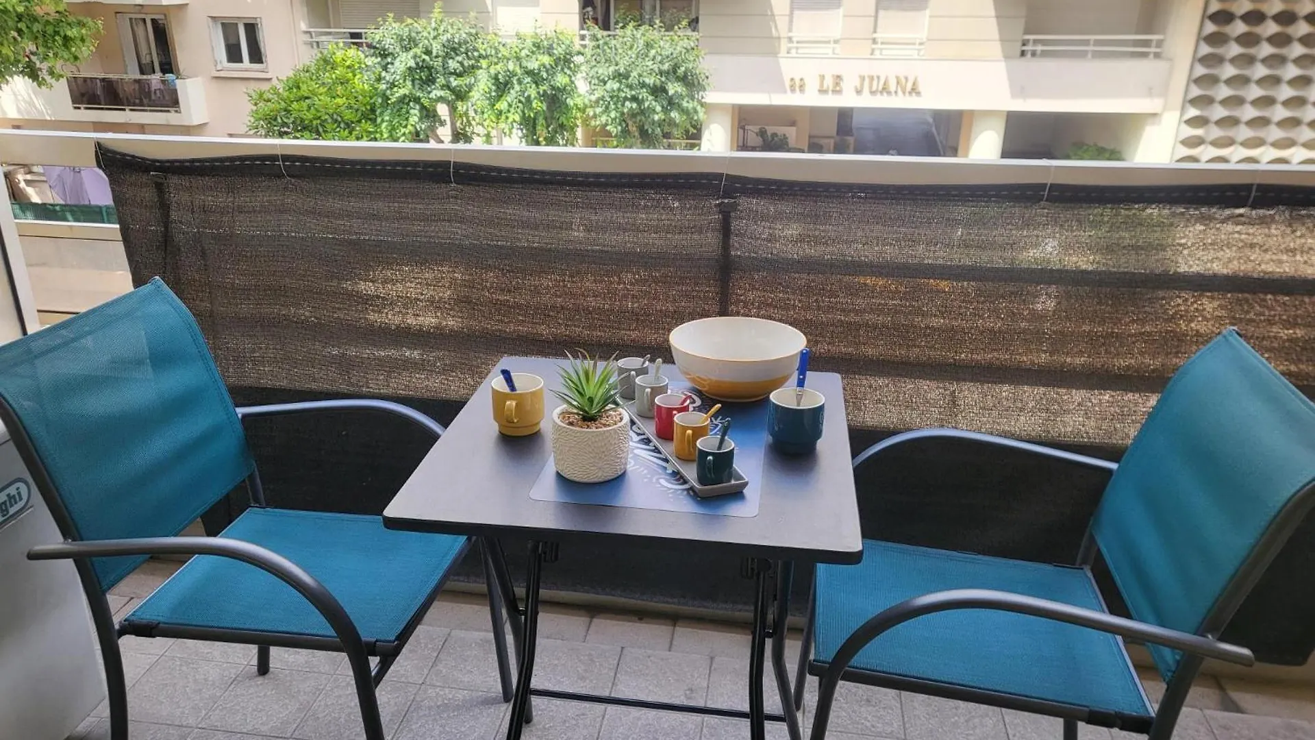 Joli T2 Piscine Sur Le Toit Apartment Antibes France